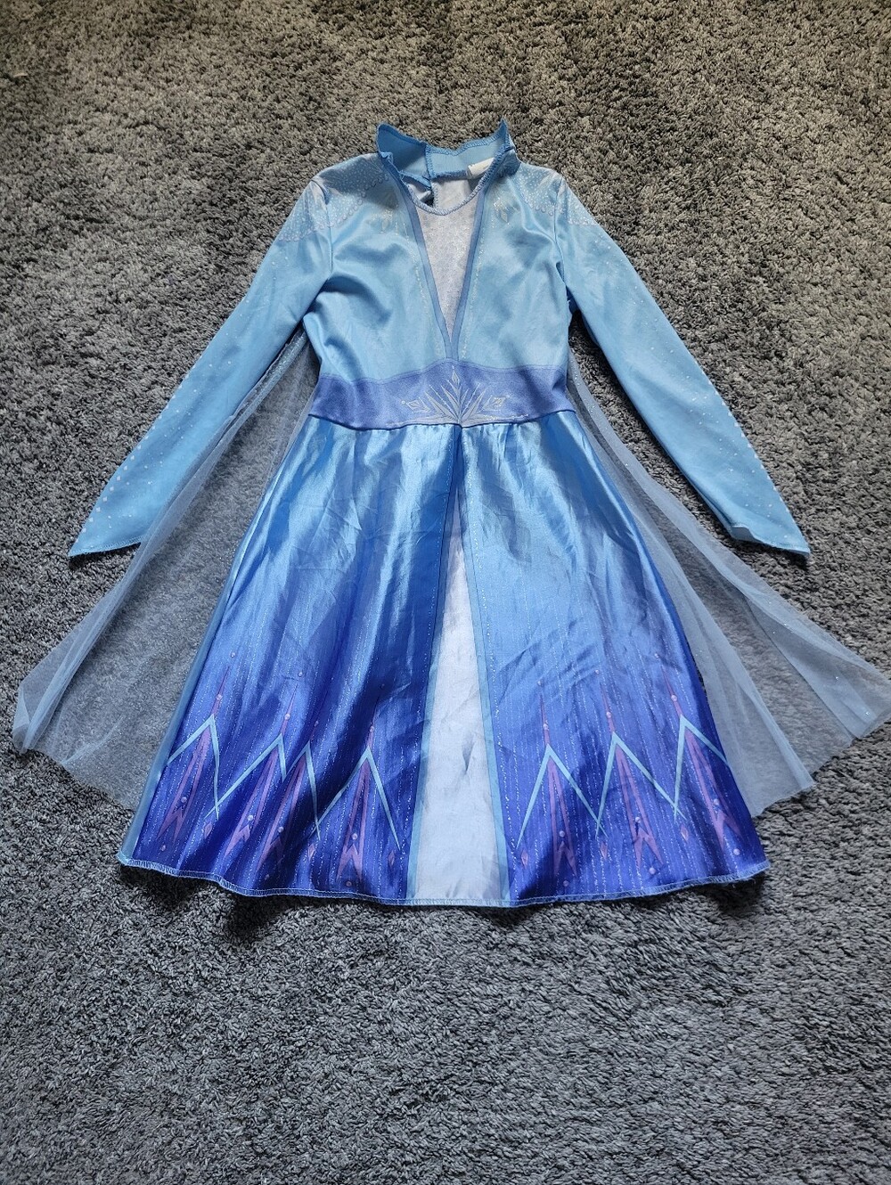 Disney Frozen II Elsa Gown Size 4-6X Magical Dress Snow Queen